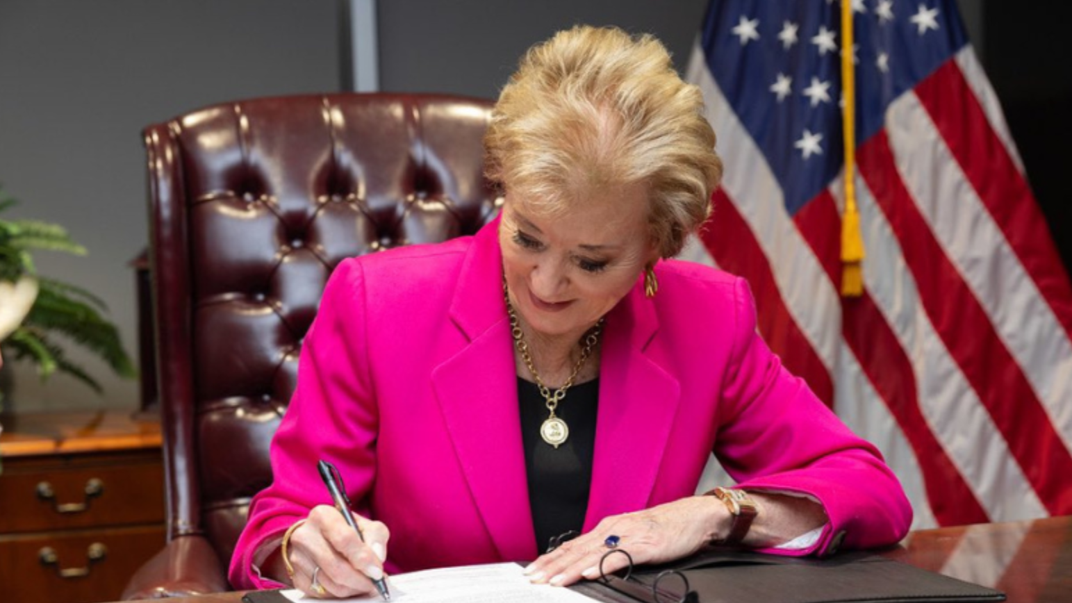 Linda McMahon, Secretary of Education
