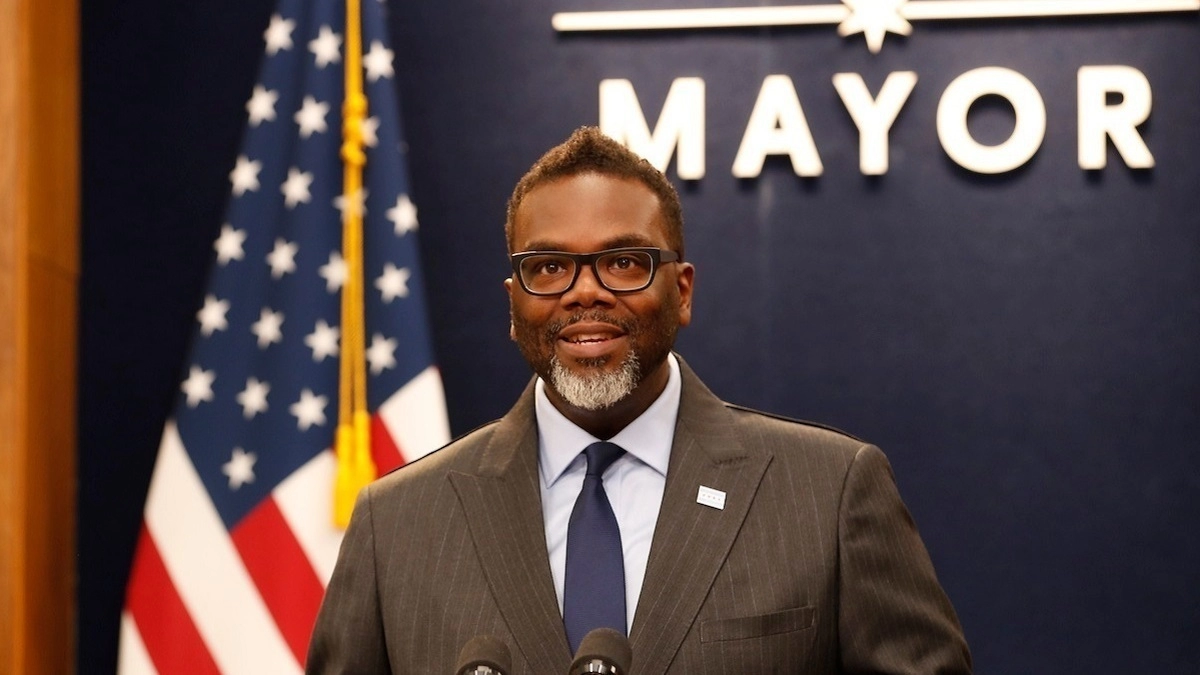 Webp brandon johnson mayor of chicago facebook photo 1200x675