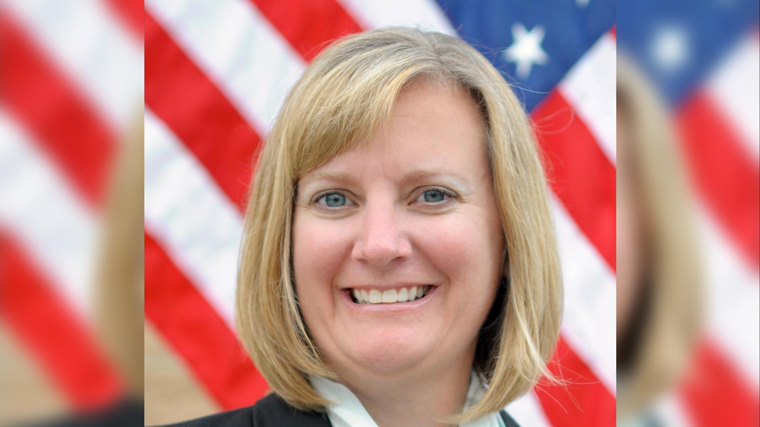 Debbie Gillette Clerk And Recorder of Kendall County